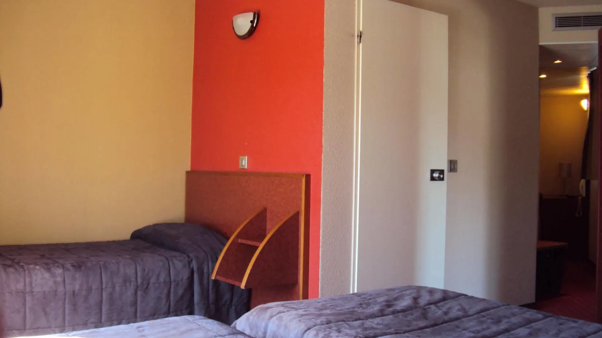 Hotel La Solitude Lourdes 4*,  France